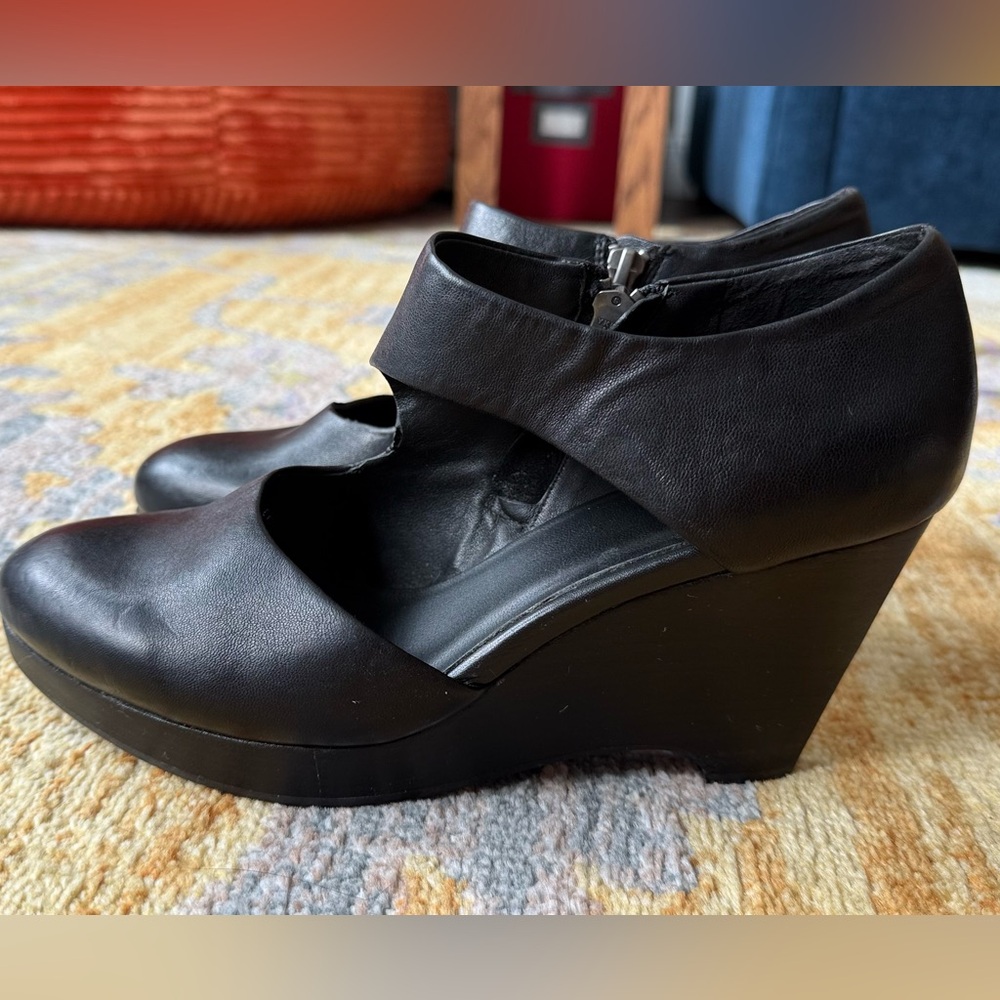 Eileen Fisher Black Leather Cutout Wedge 9